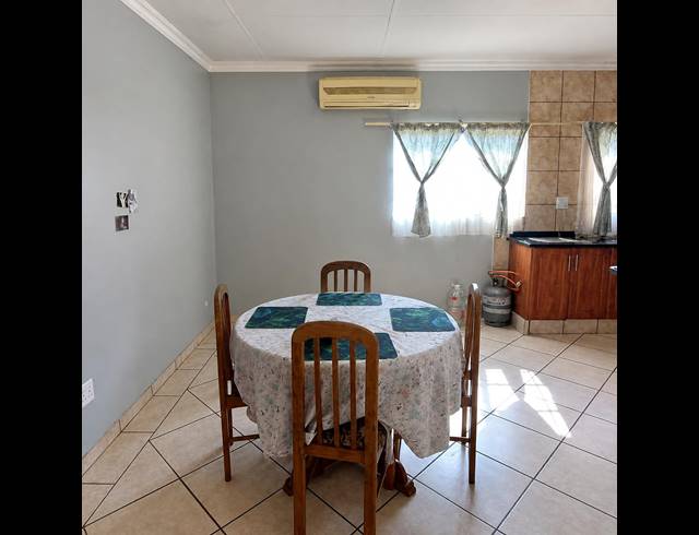 3 BEDROOM HOUSE FOR SALE IN VAN DER WESTHUIZEN